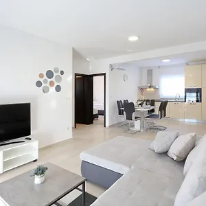  Apartman Lisac Horvátország